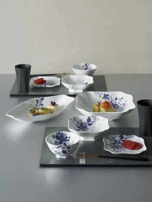 WEDGWOOD】 ストロベリーブルームインディゴ マルチディッシュ | 浜屋